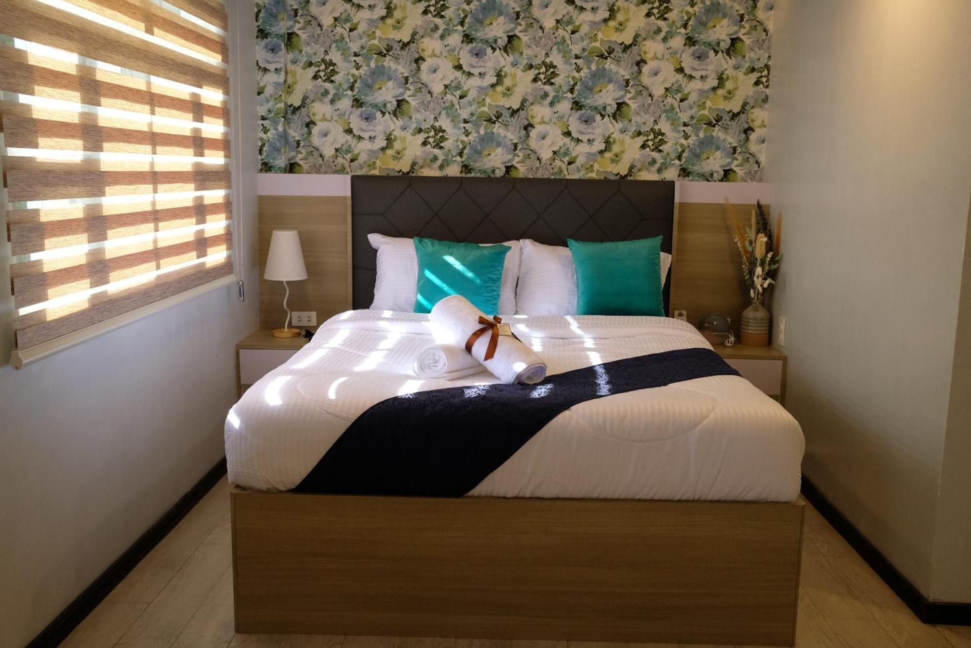 Vieda Hotel Caticlan Bagian luar foto
